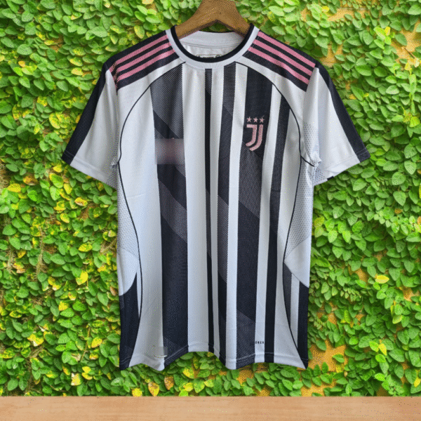 Best embroidery juventus home jersey 2025-26